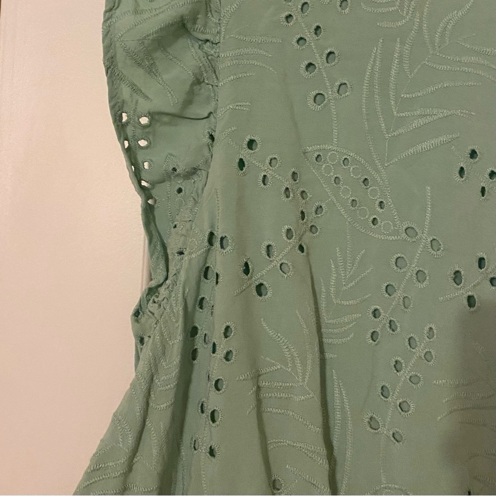 Torrid Eyelet Ruffle Sleeve Babydoll Top Green size 5 - Picture 4 of 10